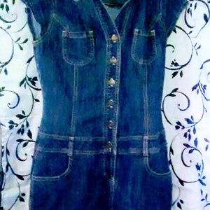 Sexy Mossimo!